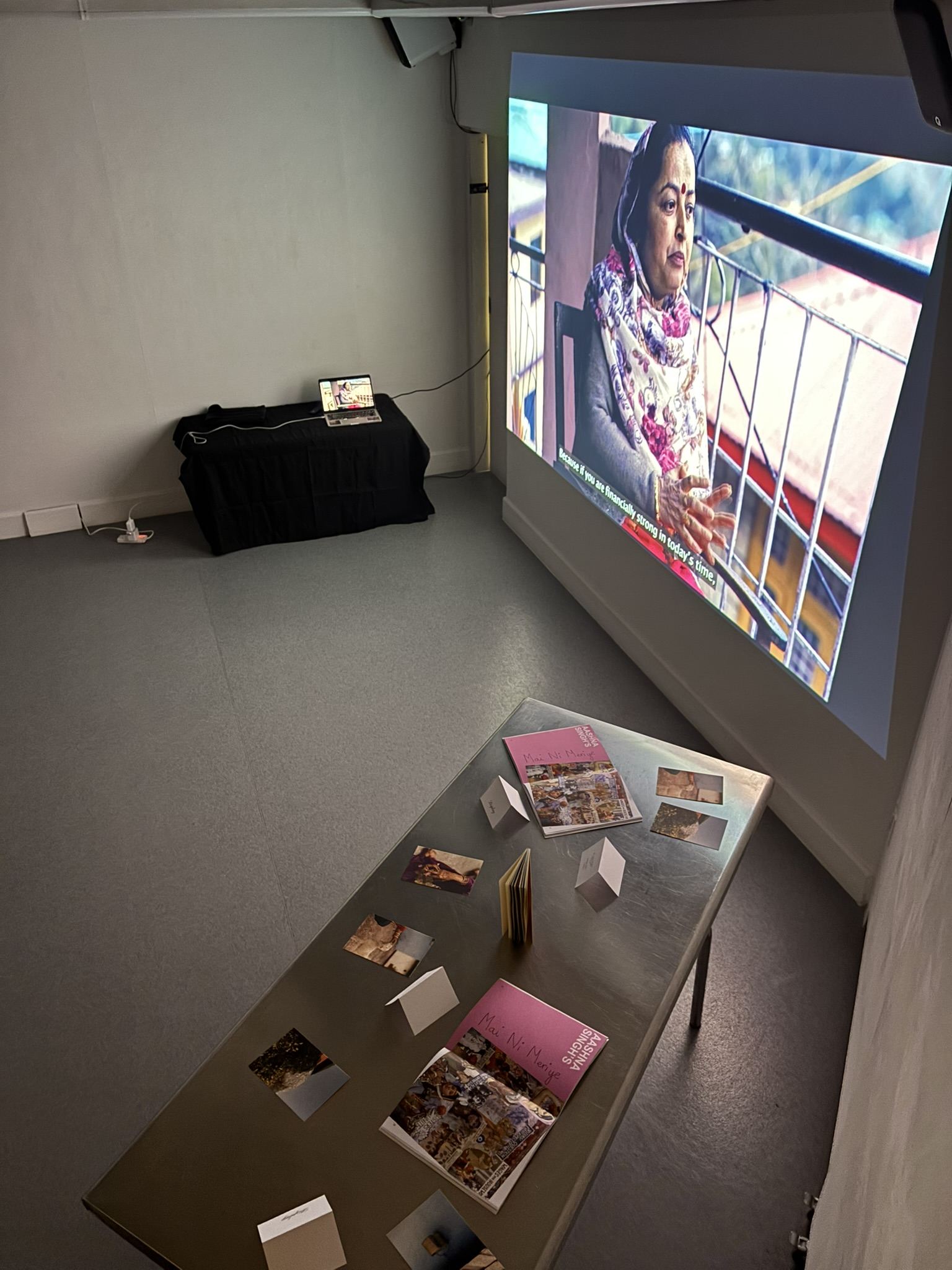 Table and Screen